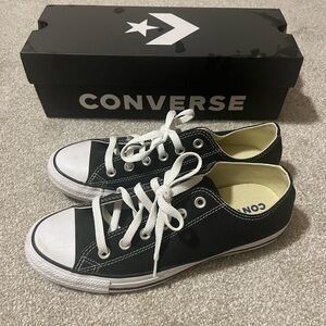 Converse Women’s Black All Stars Converse Sneakers New with Box